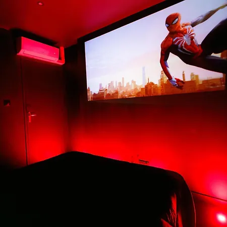 Ideal Pour Professionnels & Couples - Cinema Prive 4K - Wifi Fibre - Netflix & Disney Plus - Immersion Complete - Popcorn Offerts ! Saint-Etienne  Exterior photo